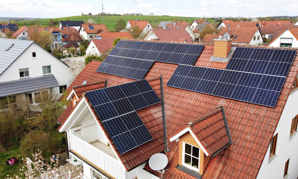 adites_photovoltaik-pv-anlage_01